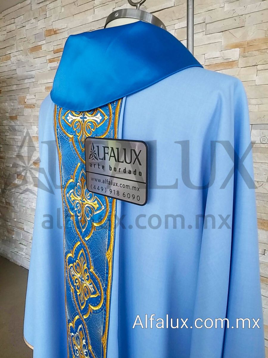 08 SAN MARCOS Azul Cielo DALMATICA Rey 2